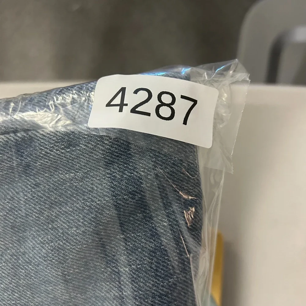 VTG Levis 560 Jeans Mens 38x32 Blue Loose Baggy Tapered Made In USA Y2K